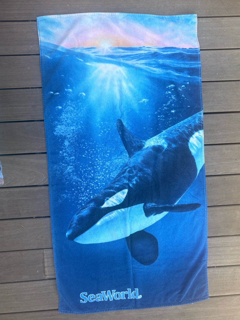 SeaWorld Beach Towel - dramatic underwater picture of Orca Whale 🐳